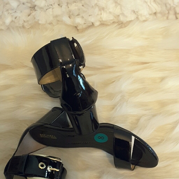 Michael kors patent leather heel - Picture 6 of 8